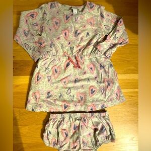 Great condition Splendid toddler baby 6-12 months girl long sleeve heart dress